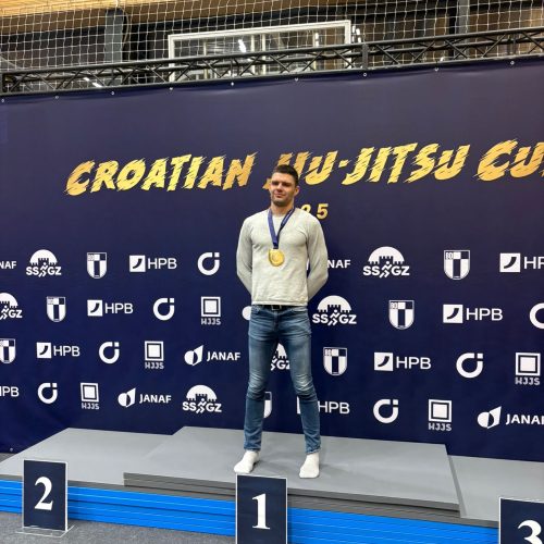 WhatsApp Image 2025-12-14 at 16.45.38