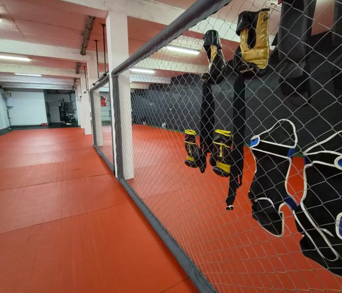 MMA kavez uz žicu u sportskoj dvorani Split, Mizfits Jiu Jitsu akademija
