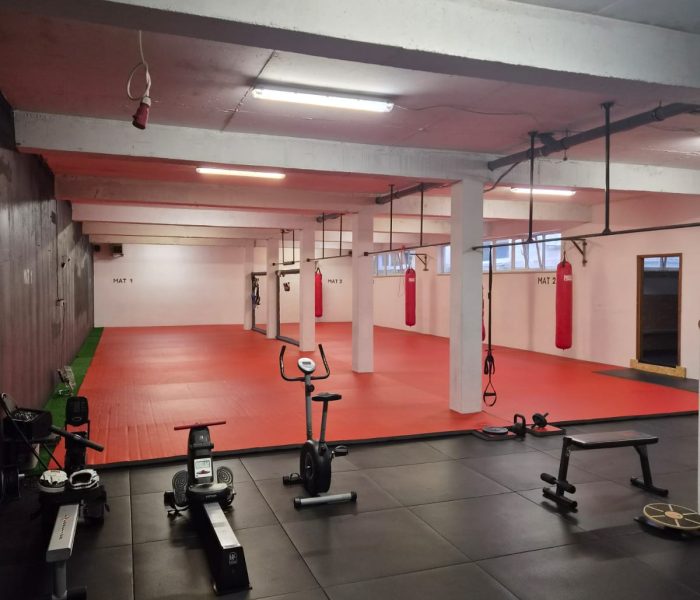 Iznajmljivanje sportske dvorane Split – tatami borilišta i kondicijski kutak s ergometrom, biciklom i vrećama